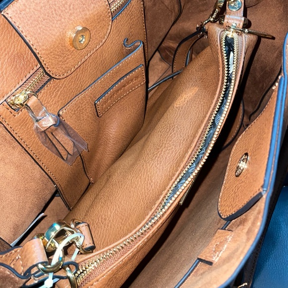 Steve Madden Handbags - NWOT Steve Madden Tan Leather Handbag